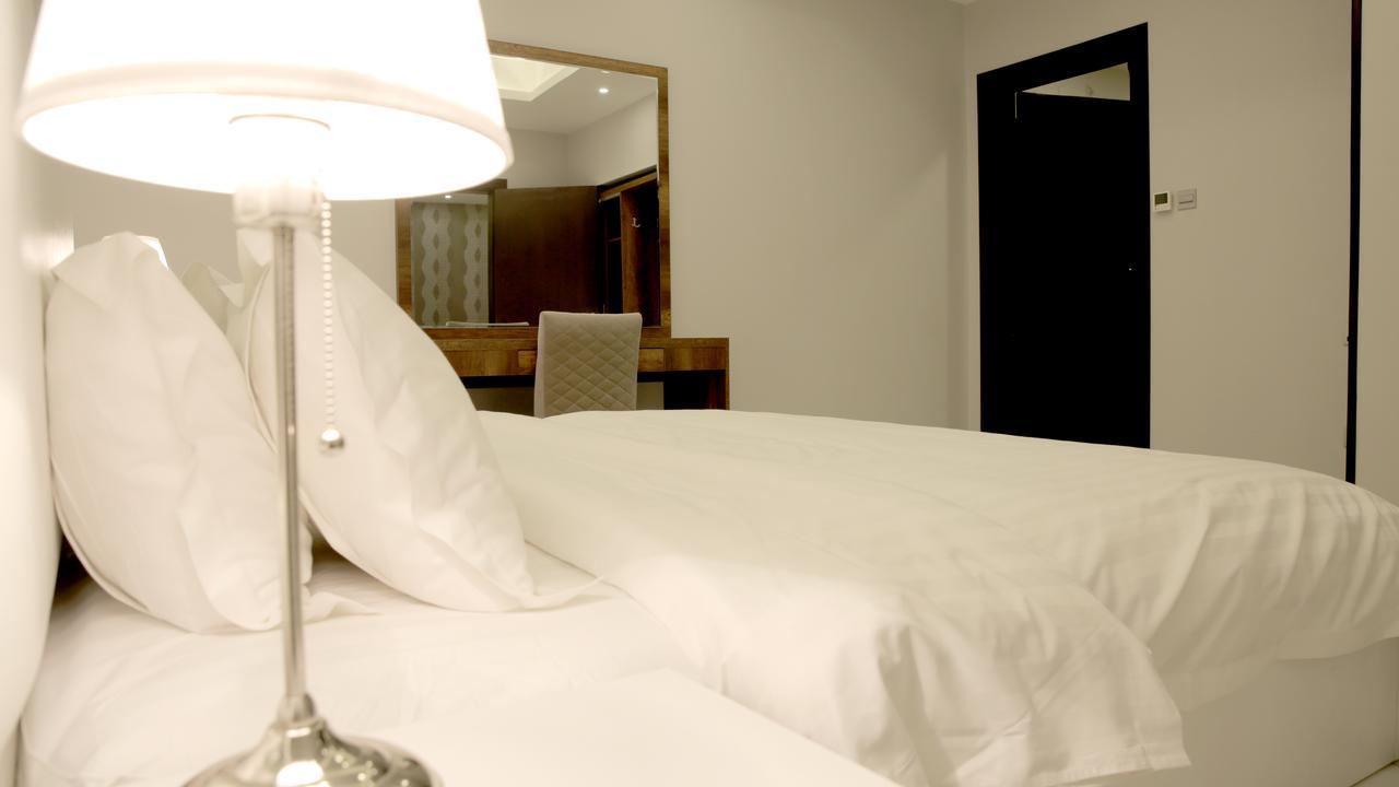 Broad Almkan Apart Hotel Ta'if Extérieur photo